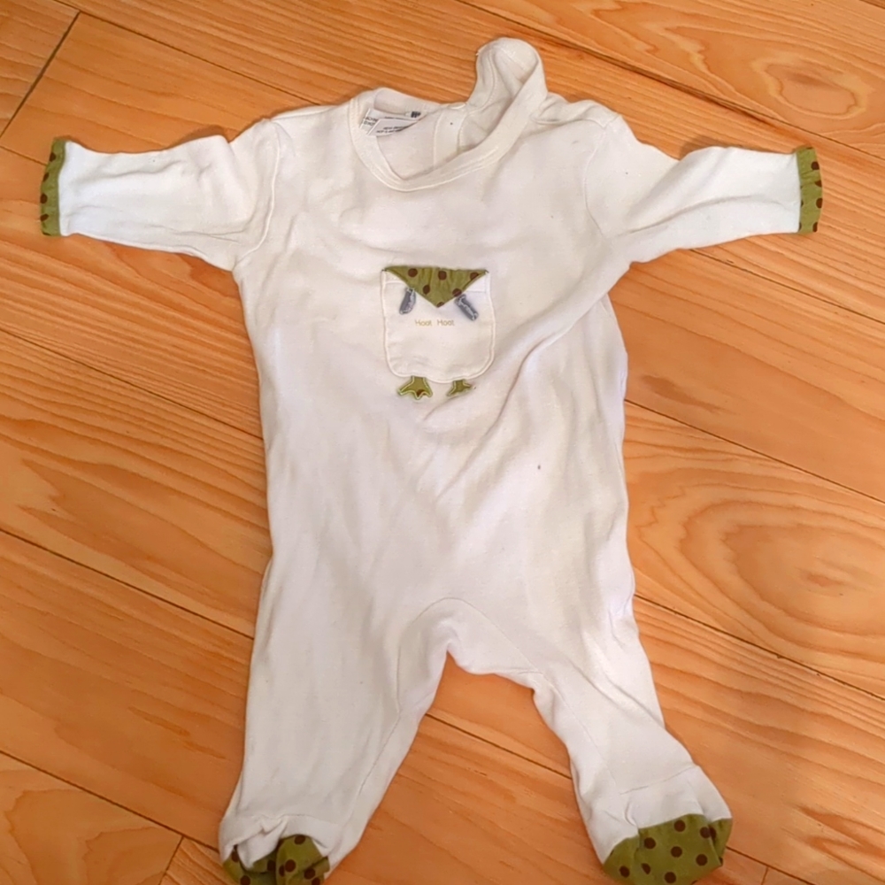 4 one pieces 3 are footed